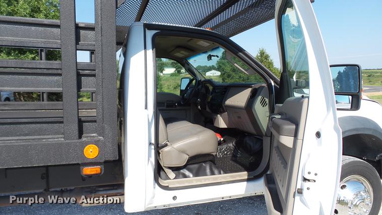 image for item DD7257 2008 Ford F550 Super Duty XL flatbed truck