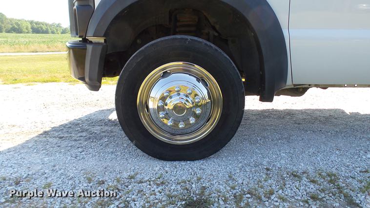 image for item DD7257 2008 Ford F550 Super Duty XL flatbed truck