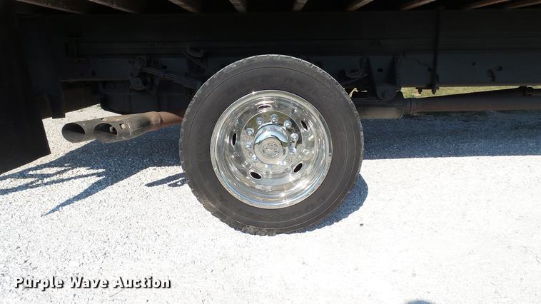 image for item DD7257 2008 Ford F550 Super Duty XL flatbed truck
