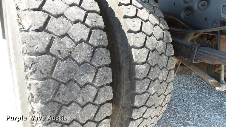 image for item DD7257 2008 Ford F550 Super Duty XL flatbed truck