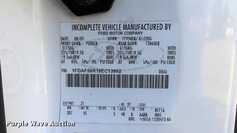 image for item DD7257 2008 Ford F550 Super Duty XL flatbed truck