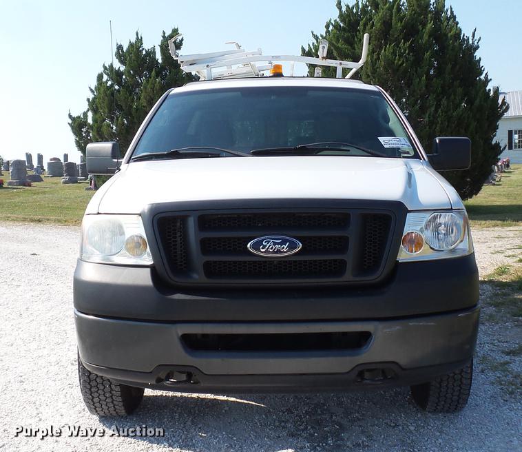 image for item DD7258 2008 Ford F150 XL pickup truck
