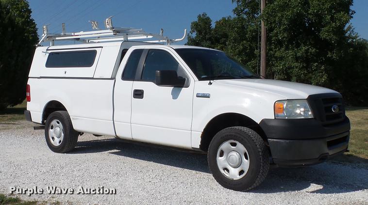 image for item DD7258 2008 Ford F150 XL pickup truck