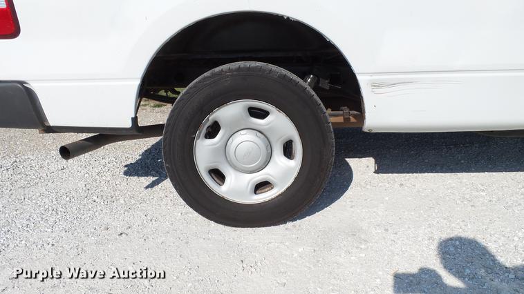 image for item DD7258 2008 Ford F150 XL pickup truck