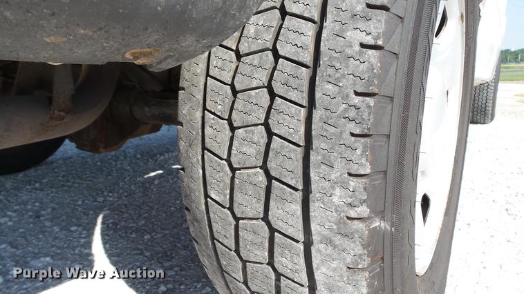 image for item DD7258 2008 Ford F150 XL pickup truck