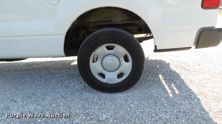 image for item DD7258 2008 Ford F150 XL pickup truck
