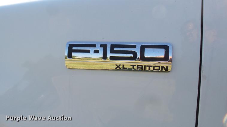 image for item DD7258 2008 Ford F150 XL pickup truck