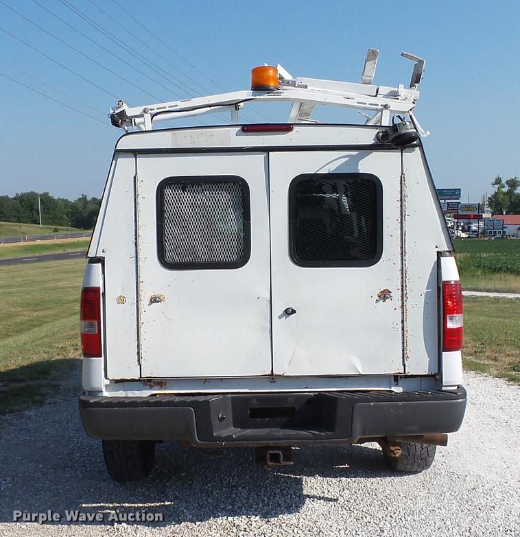 image for item DD7259 2007 Ford F150 XL pickup truck