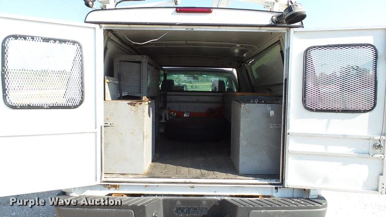 image for item DD7259 2007 Ford F150 XL pickup truck