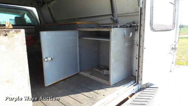 image for item DD7259 2007 Ford F150 XL pickup truck