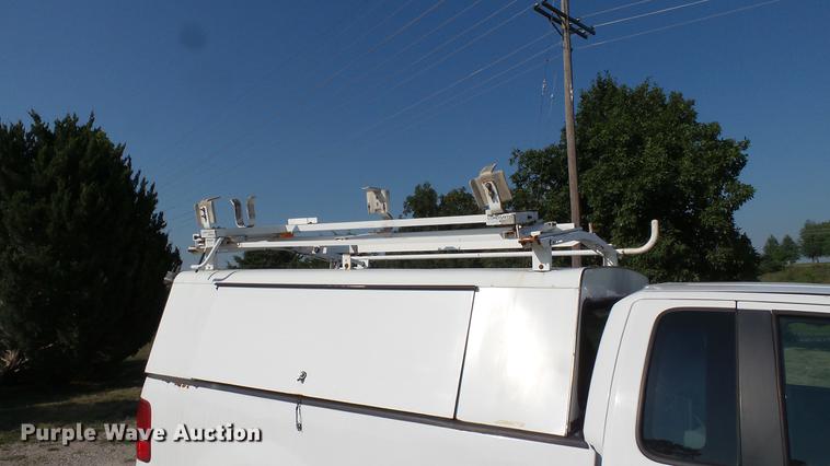 image for item DD7259 2007 Ford F150 XL pickup truck