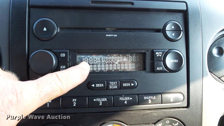 image for item DD7259 2007 Ford F150 XL pickup truck