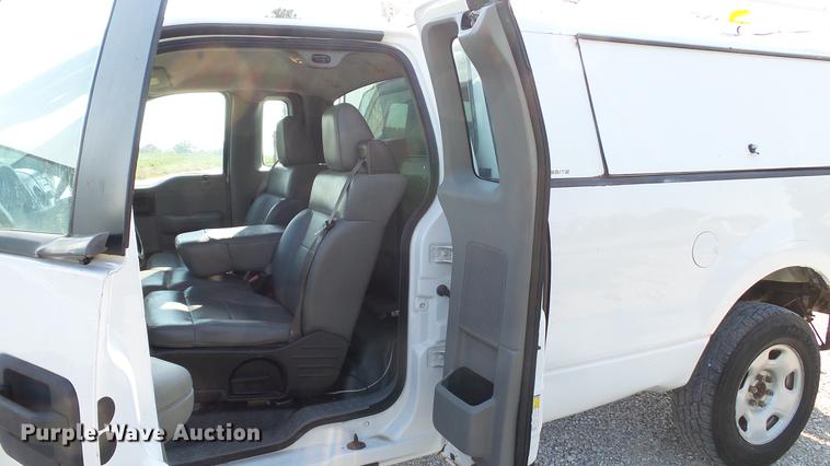 image for item DD7259 2007 Ford F150 XL pickup truck