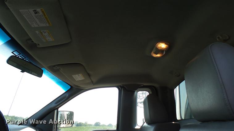 image for item DD7259 2007 Ford F150 XL pickup truck