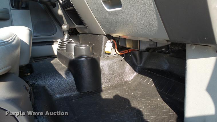 image for item DD7259 2007 Ford F150 XL pickup truck