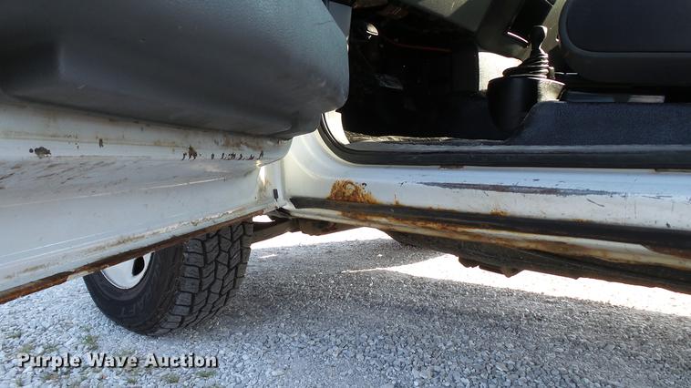 image for item DD7259 2007 Ford F150 XL pickup truck