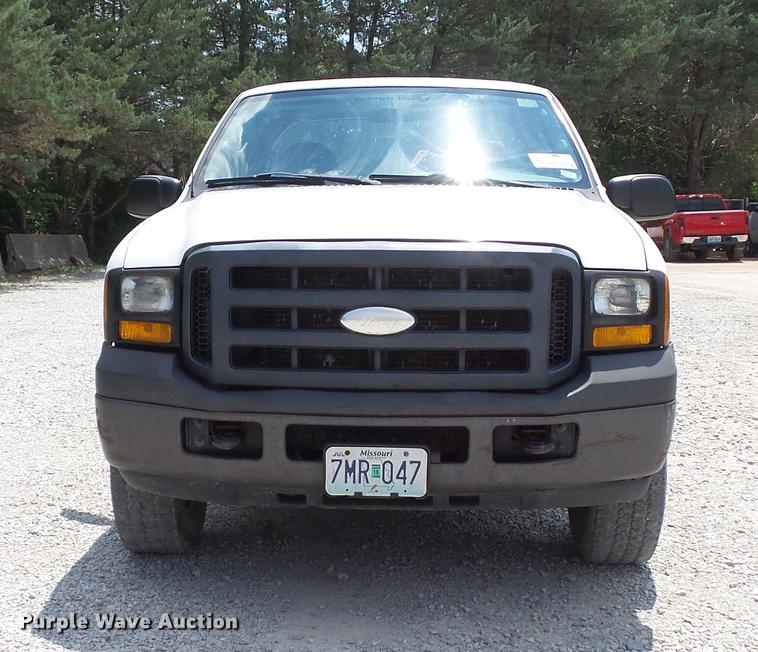 image for item DD7262 2007 Ford F250 Super Duty XL SuperCab pickup truck