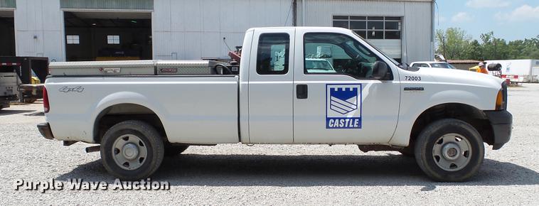 image for item DD7262 2007 Ford F250 Super Duty XL SuperCab pickup truck