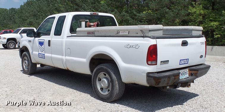 image for item DD7262 2007 Ford F250 Super Duty XL SuperCab pickup truck
