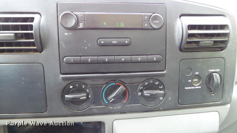 image for item DD7262 2007 Ford F250 Super Duty XL SuperCab pickup truck