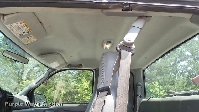 image for item DD7262 2007 Ford F250 Super Duty XL SuperCab pickup truck