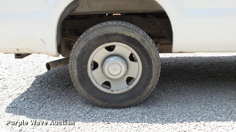 image for item DD7262 2007 Ford F250 Super Duty XL SuperCab pickup truck