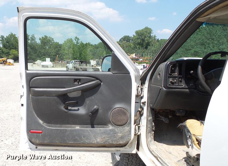 image for item DD7263 2006 Chevrolet Silverado 2500HD Ext. Cab pickup truck