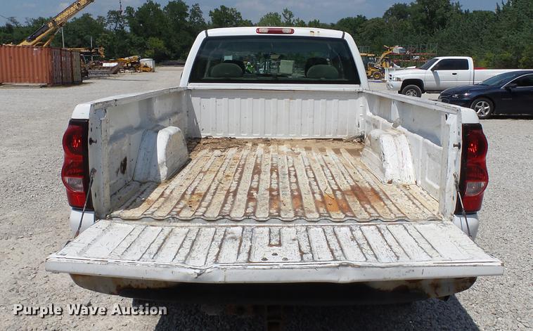 image for item DD7263 2006 Chevrolet Silverado 2500HD Ext. Cab pickup truck