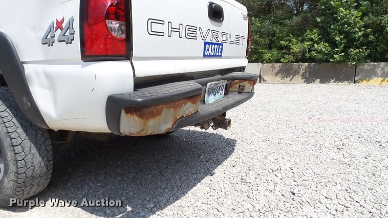 image for item DD7263 2006 Chevrolet Silverado 2500HD Ext. Cab pickup truck