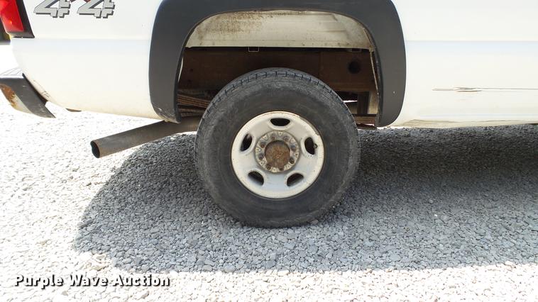 image for item DD7263 2006 Chevrolet Silverado 2500HD Ext. Cab pickup truck
