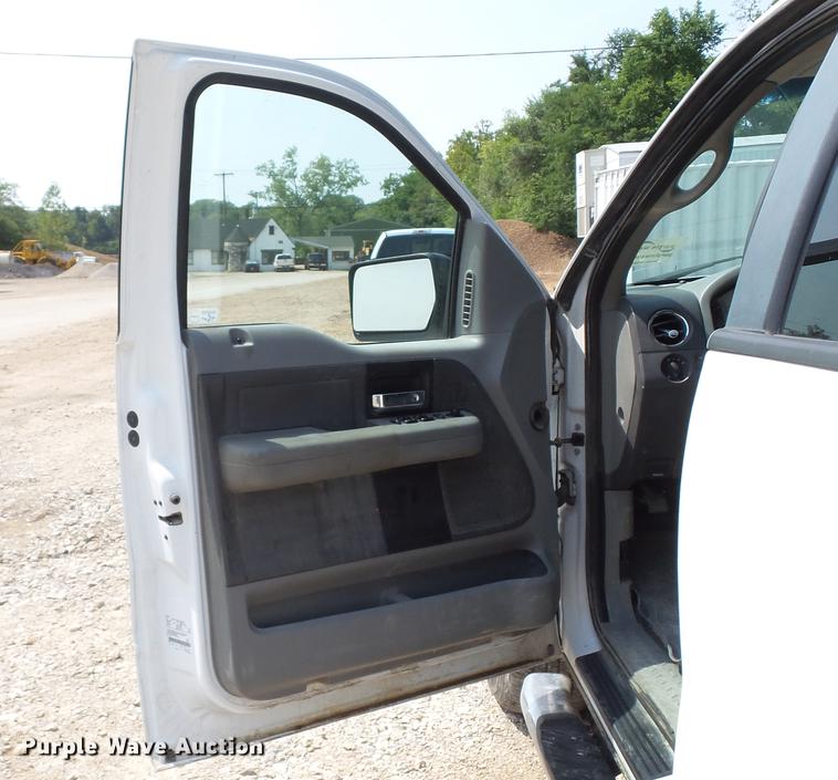 image for item DD7264 2008 Ford F150 XLT SuperCrew pickup truck