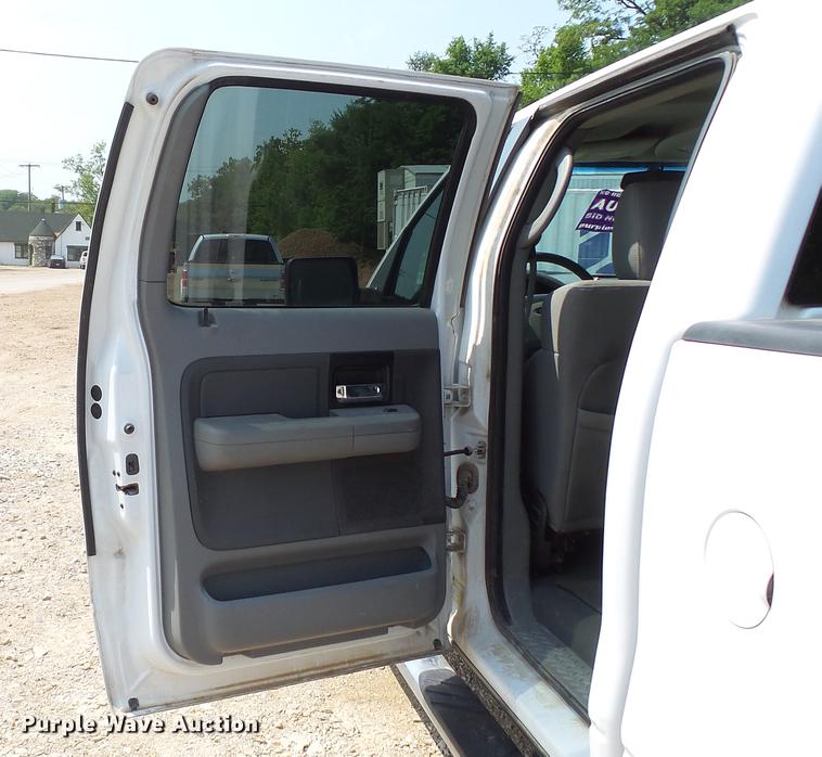 image for item DD7264 2008 Ford F150 XLT SuperCrew pickup truck