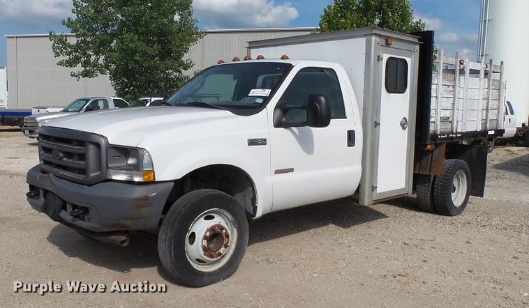 image for item DD7285 2003 Ford F450 Super Duty XL Crew Cab dump flatbed pickup truck
