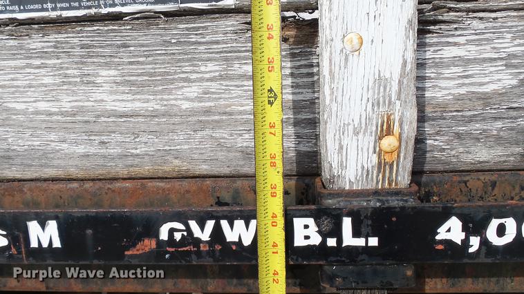 image for item DD7285 2003 Ford F450 Super Duty XL Crew Cab dump flatbed pickup truck