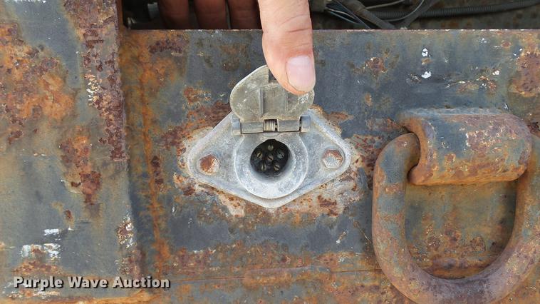 image for item DD7285 2003 Ford F450 Super Duty XL Crew Cab dump flatbed pickup truck