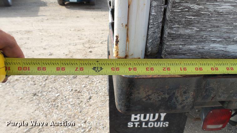 image for item DD7285 2003 Ford F450 Super Duty XL Crew Cab dump flatbed pickup truck