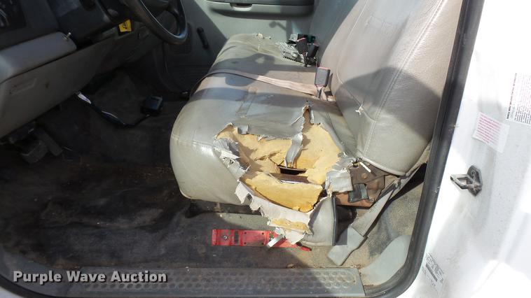 image for item DD7285 2003 Ford F450 Super Duty XL Crew Cab dump flatbed pickup truck