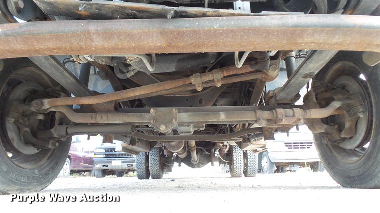 image for item DD7285 2003 Ford F450 Super Duty XL Crew Cab dump flatbed pickup truck