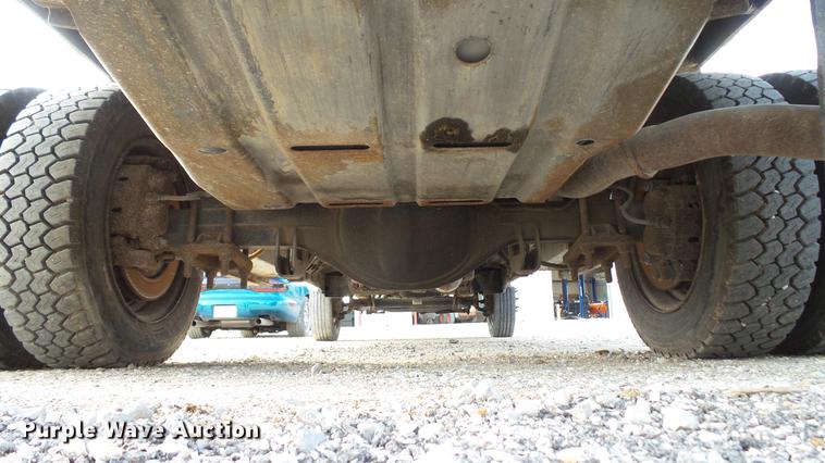 image for item DD7285 2003 Ford F450 Super Duty XL Crew Cab dump flatbed pickup truck