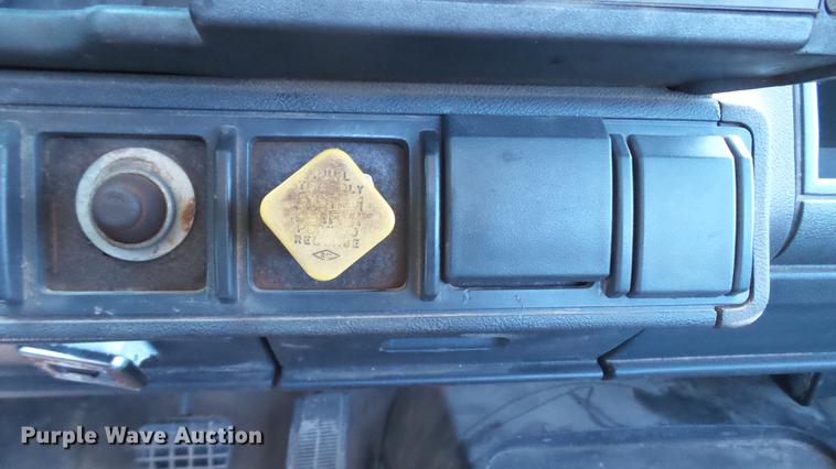 image for item DD7292 1997 Chevrolet TopKick truck