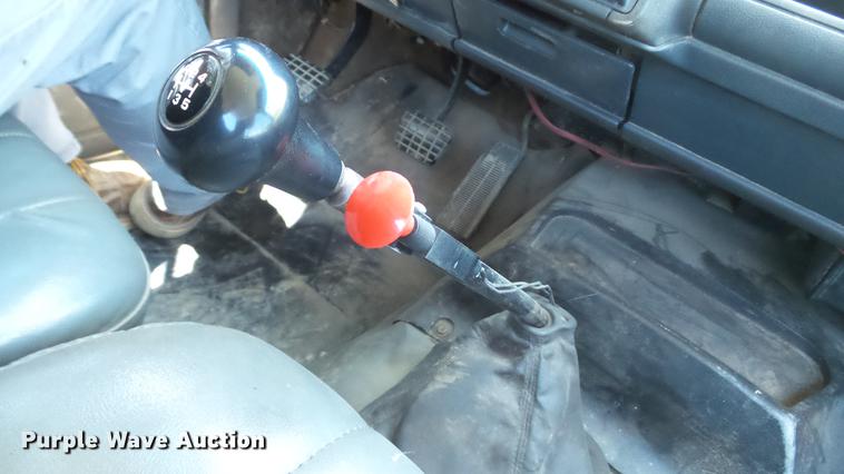 image for item DD7292 1997 Chevrolet TopKick truck