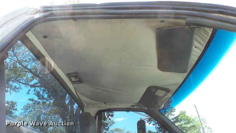 image for item DD7292 1997 Chevrolet TopKick truck