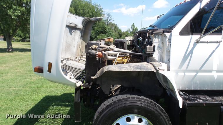 image for item DD7292 1997 Chevrolet TopKick truck