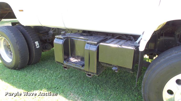 image for item DD7292 1997 Chevrolet TopKick truck