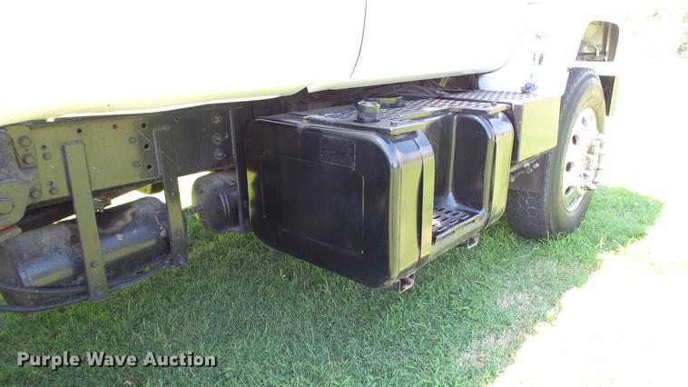 image for item DD7292 1997 Chevrolet TopKick truck