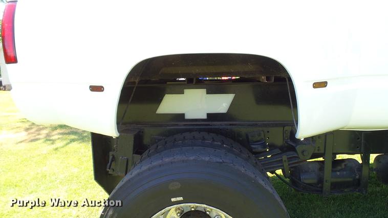 image for item DD7292 1997 Chevrolet TopKick truck