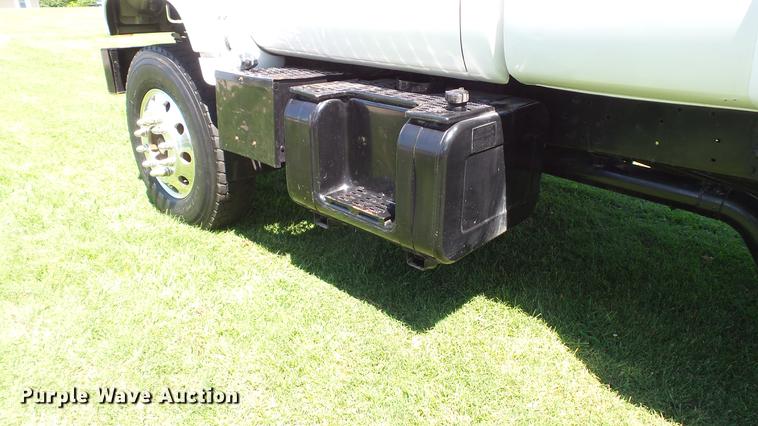 image for item DD7292 1997 Chevrolet TopKick truck