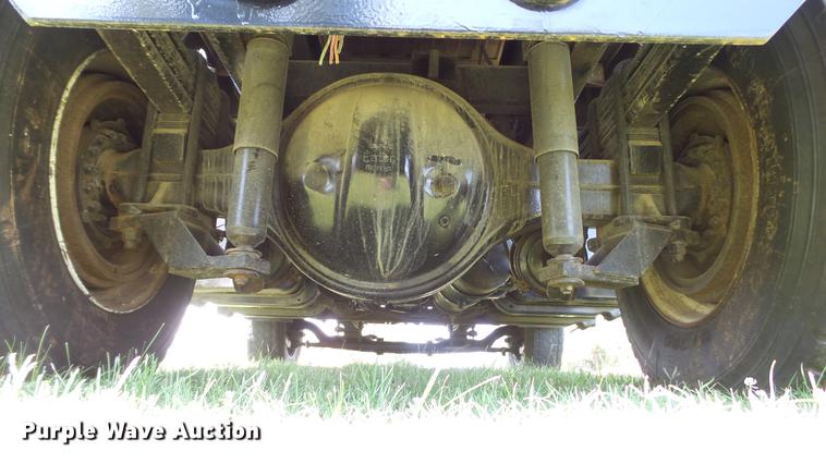 image for item DD7292 1997 Chevrolet TopKick truck