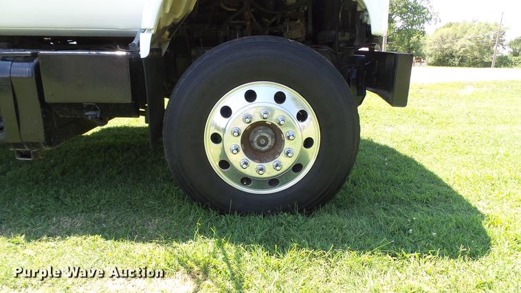 image for item DD7292 1997 Chevrolet TopKick truck