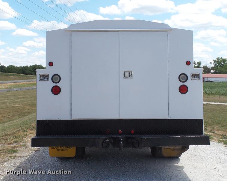 image for item DD7297 2006 Ford F350 Super Duty XL utility bed pickup truck